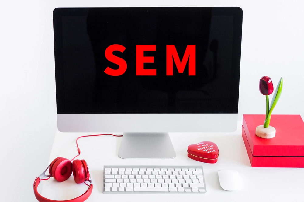 這是一種幫助行銷人員整合AI與全通路SEM策略的方法