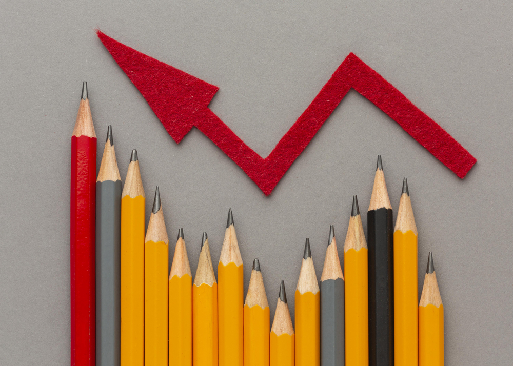 建立一個讓您自豪的家具SEM策略：從希臘市場62%搜尋成長看廣泛匹配關鍵字與AI簡化架構